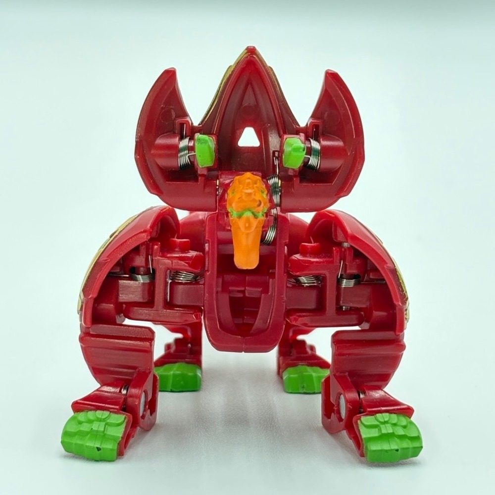 Bakugan Armored Alliance Hydorous x Trhyno Ultra Pyrus Aurelus Fusion Figure